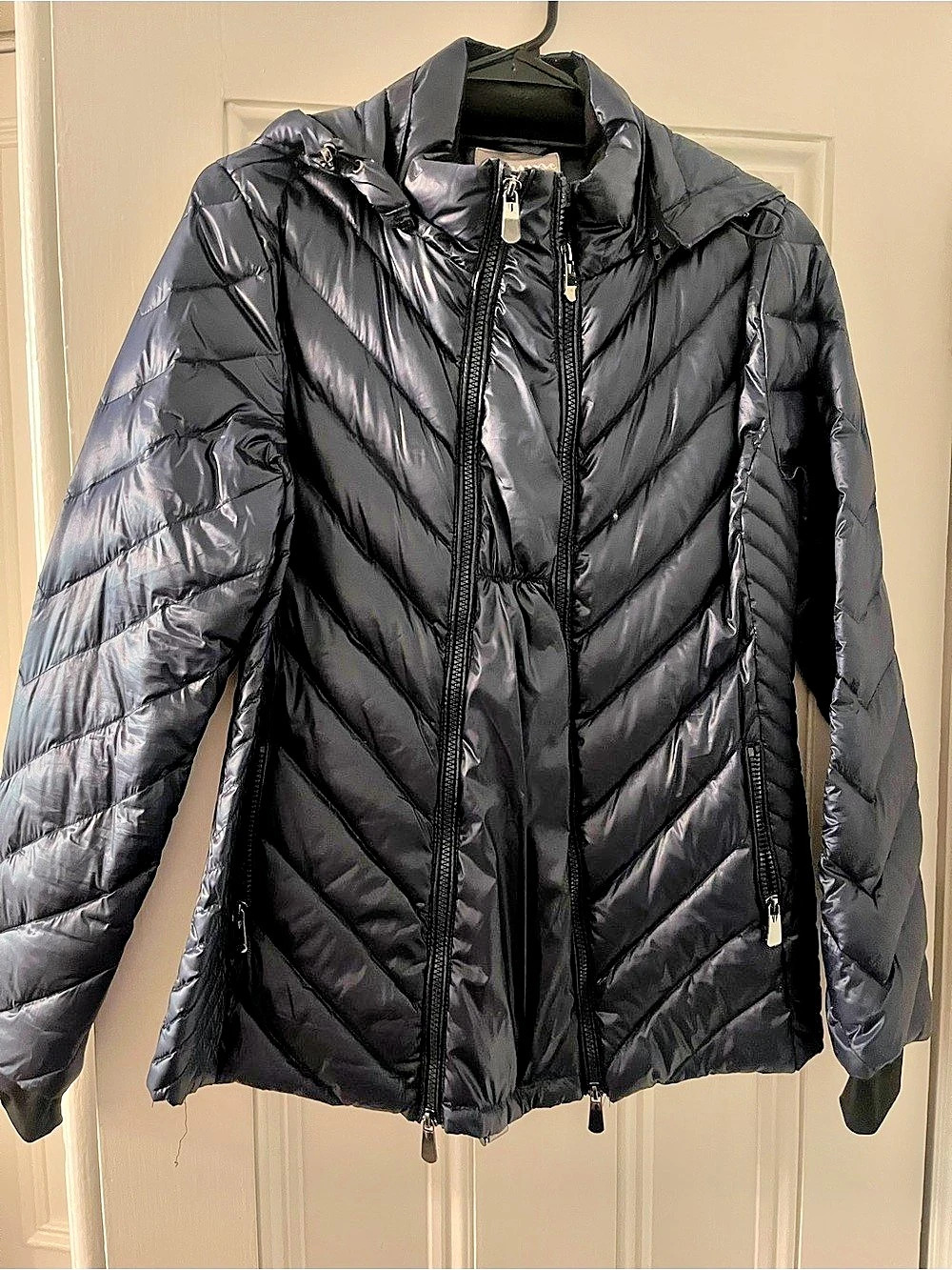 Thyme Quilted Maternity Puffer Jacket in Navy Size XXS Like New